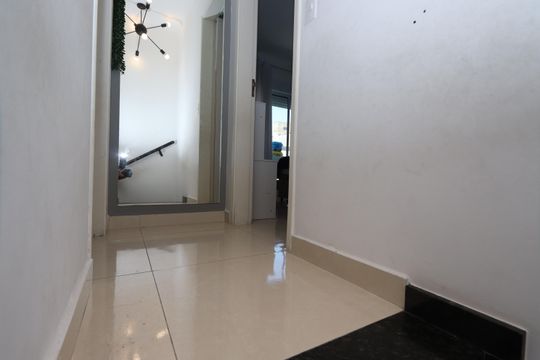 Hall de casa à venda com 2 quartos, 77m² em Vila Divina Pastora, São Paulo