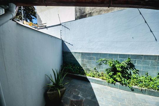 Casa para alugar com 2 quartos, 180m² em Dona Clara, Belo Horizonte