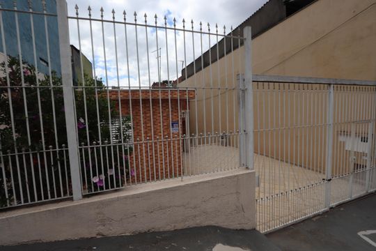 Fachada de casa para alugar com 3 quartos, 230m² em Chácara Belenzinho, São Paulo