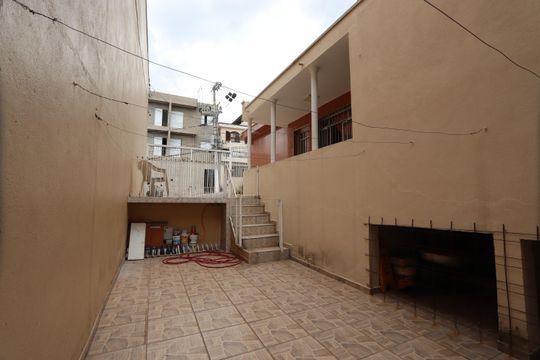 Quintal de casa para alugar com 3 quartos, 230m² em Chácara Belenzinho, São Paulo
