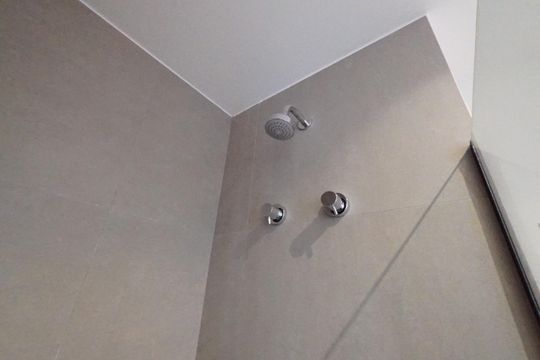 Banheiro de kitnet/studio para alugar com 1 quarto, 29m² em Vila Mariana, São Paulo