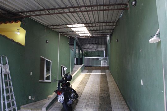 Garagem de casa para alugar com 1 quarto, 360m² em Curicica, Rio de Janeiro