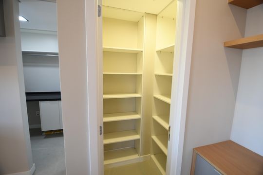 Cozinha de apartamento à venda com 2 quartos, 105m² em Jardim Planalto, Campinas