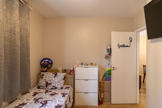 Quarto 1 de apartamento à venda com 2 quartos, 50m² em Vila Carmosina, São Paulo