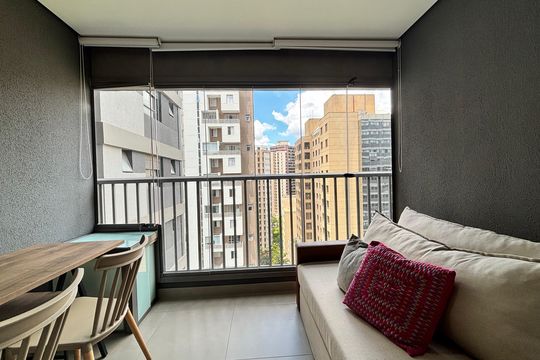 Varanda de kitnet/studio para alugar com 1 quarto, 26m² em Moema, São Paulo