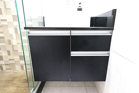 Banheiro - Armário de apartamento à venda com 2 quartos, 50m² em Morro Santana, Porto Alegre
