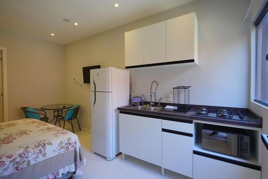 Quarto - Cozinha de apartamento para alugar com 1 quarto, 30m² em Santo Antonio de Lisboa, Florianópolis