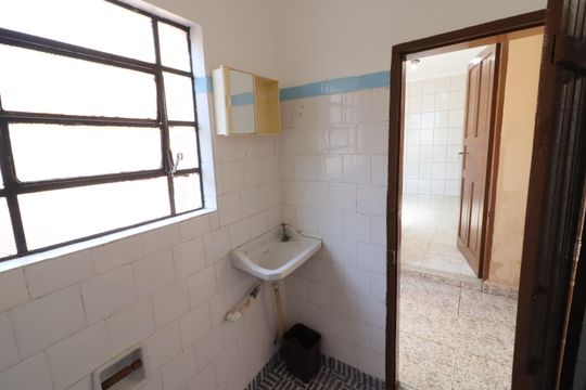 Banheiro 2 de casa à venda com 3 quartos, 245m² em Centro, Osasco