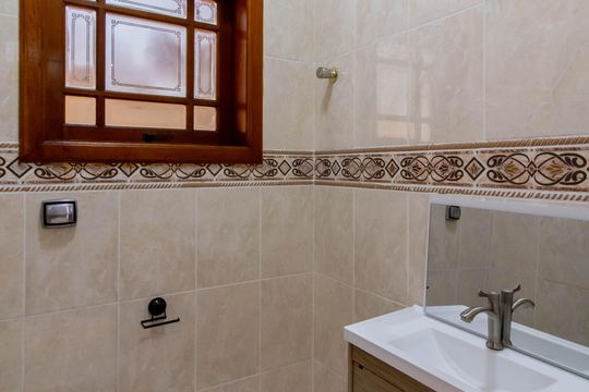 Lavabo de casa à venda com 3 quartos, 211m² em Jardim Santa Mena, Guarulhos