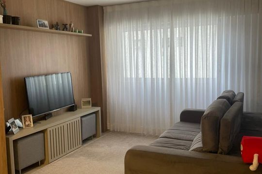 Sala de apartamento à venda com 2 quartos, 93m² em Vila Madalena, São Paulo