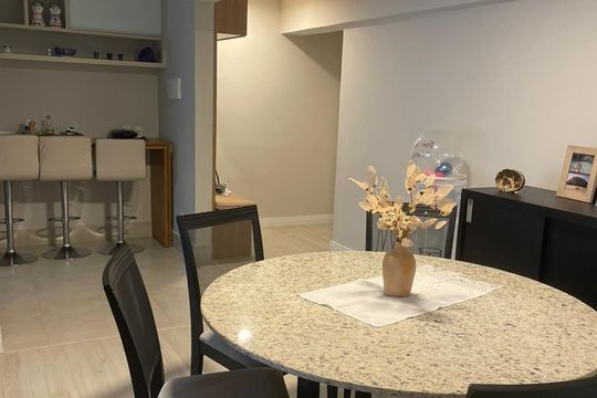 Sala de apartamento à venda com 2 quartos, 93m² em Vila Madalena, São Paulo