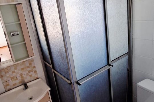 Banheiro de apartamento para alugar com 2 quartos, 47m² em Scharlau, São Leopoldo