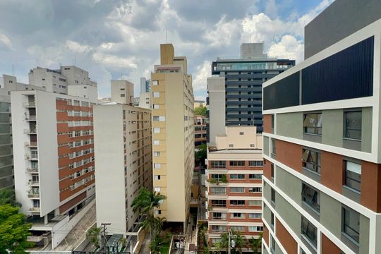 Varanda de kitnet/studio para alugar com 1 quarto, 20m² em Pinheiros, São Paulo