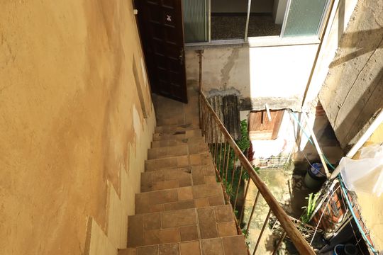 Escada de apartamento para alugar com 3 quartos, 135m² em Pernambués, Salvador