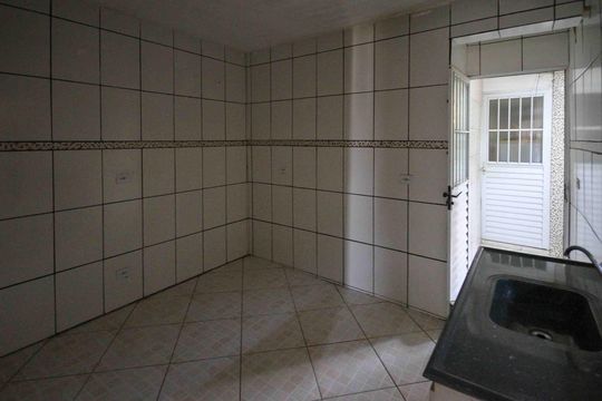Cozinha de apartamento para alugar com 1 quarto, 30m² em Jardim Vera Cruz(zona Leste), São Paulo
