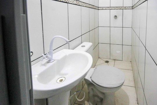 Banheiro Social de apartamento para alugar com 1 quarto, 30m² em Jardim Vera Cruz(zona Leste), São Paulo