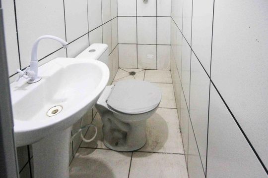Banheiro Social de apartamento para alugar com 1 quarto, 30m² em Jardim Vera Cruz(zona Leste), São Paulo