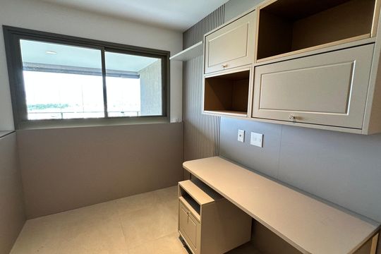 Quarto 1 de apartamento à venda com 4 quartos, 156m² em Barra da Tijuca, Rio de Janeiro