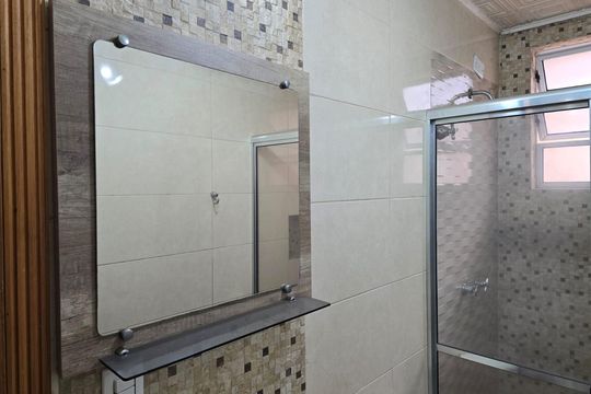 Banheiro Social de apartamento à venda com 2 quartos, 70m² em Vila Leonor, Guarulhos