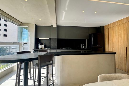 Cozinha de apartamento para alugar com 3 quartos, 87m² em Vila da Serra, Nova Lima