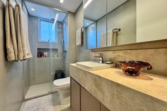 banheiro 1 de apartamento para alugar com 3 quartos, 87m² em Vila da Serra, Nova Lima
