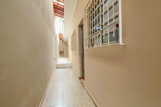 Corredor de casa à venda com 3 quartos, 125m² em Novo Osasco, Osasco