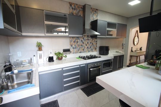 Cozinha de casa à venda com 5 quartos, 186m² em Jk, Contagem