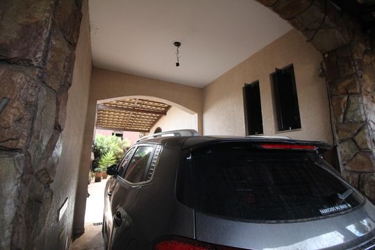 Quintal de casa à venda com 5 quartos, 186m² em Jk, Contagem