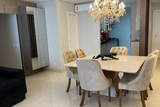 Sala de apartamento para alugar com 3 quartos, 108m² em Jardim Karaíba, Uberlândia