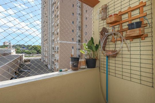 Varanda de apartamento à venda com 3 quartos, 90m² em Vila Ipiranga, Porto Alegre