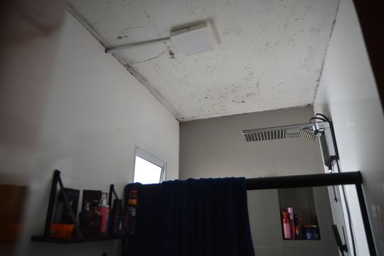 Banheiro Social de apartamento à venda com 2 quartos, 84m² em Vila Curuçá, Santo André