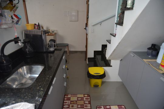 Cozinha de apartamento à venda com 2 quartos, 84m² em Vila Curuçá, Santo André