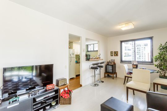 Sala de apartamento à venda com 2 quartos, 71m² em Itaim Bibi, São Paulo