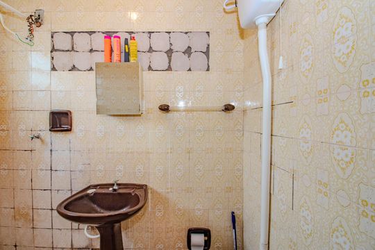 Banheiro Auxiliar 2 - Garagem de casa à venda com 3 quartos, 192m² em Sarandi, Porto Alegre