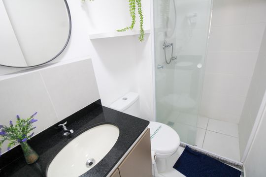 Banheiro de kitnet/studio à venda com 1 quarto, 27m² em Brás, São Paulo