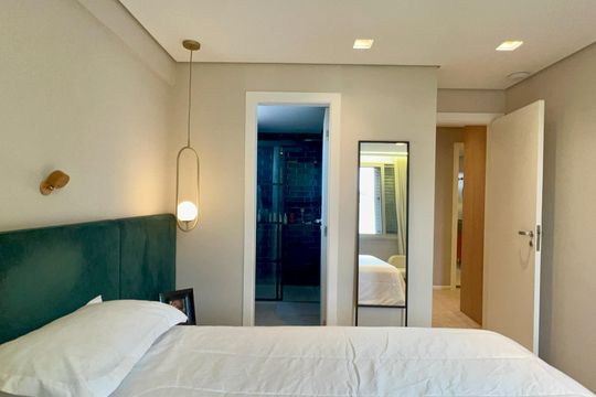 Suite de apartamento à venda com 2 quartos, 104m² em Sumarezinho, São Paulo