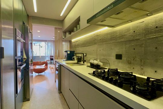 Cozinha de apartamento à venda com 2 quartos, 104m² em Sumarezinho, São Paulo