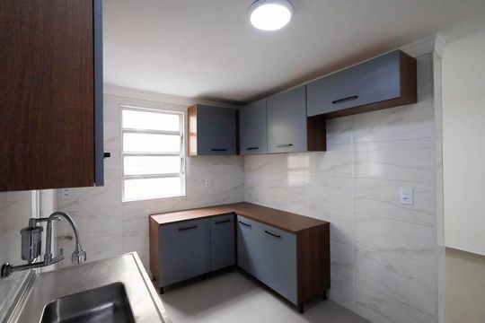 Cozinha - Armários de apartamento para alugar com 2 quartos, 56m² em Vila Sabrina, São Paulo