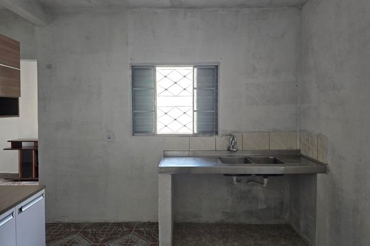 Cozinha  de casa para alugar com 1 quarto, 80m² em Parque Primavera, Guarulhos