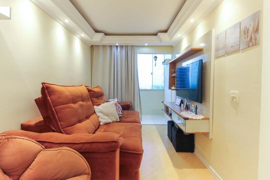 Sala de apartamento à venda com 2 quartos, 69m² em Vila Carmosina, São Paulo