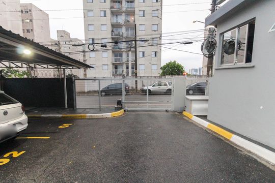 Estacionamento de apartamento à venda com 2 quartos, 69m² em Vila Carmosina, São Paulo