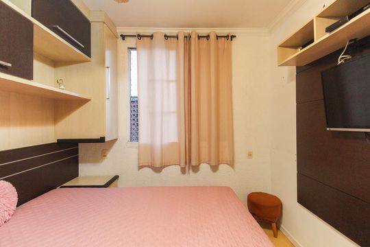 Quarto 1 de apartamento à venda com 2 quartos, 69m² em Vila Carmosina, São Paulo