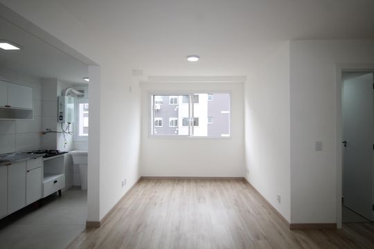Apartamento à venda com 2 quartos, 60m² em Jardim Sabará, Porto Alegre