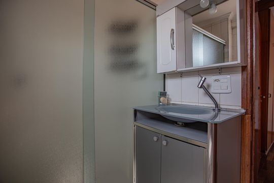 Banheiro de apartamento à venda com 2 quartos, 72m² em Vila Gumercindo, São Paulo