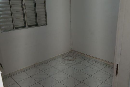 Quarto de casa à venda com 6 quartos, 240m² em Vila Uniao (zona Leste), São Paulo