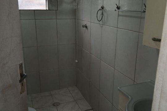 Banheiro de casa à venda com 6 quartos, 240m² em Vila Uniao (zona Leste), São Paulo