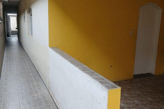 Área externa de casa à venda com 6 quartos, 240m² em Vila Uniao (zona Leste), São Paulo