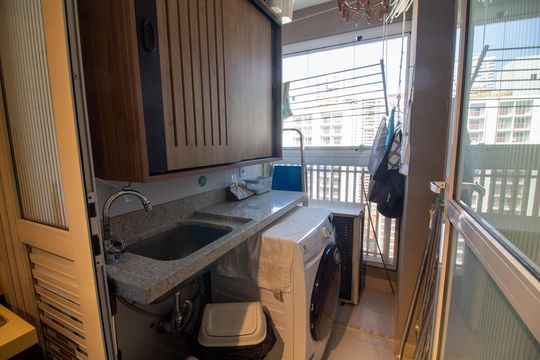 Área de Serviço de apartamento para alugar com 2 quartos, 69m² em Jardim das Acacias, São Paulo