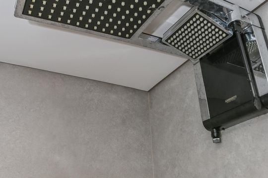 Banheiro de apartamento para alugar com 1 quarto, 32m² em Água Branca, São Paulo