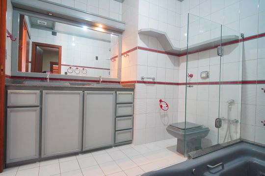Banheiro da Suíte de casa à venda com 3 quartos, 288m² em Santo Andre, São Leopoldo